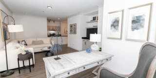 Highland Square Gallery 5