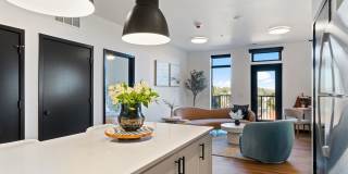 37 West Farnam Gallery 28