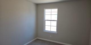 4 BED 2.5 BATH WITH LARGE BONUS ROOM & GARAGE Gallery 11