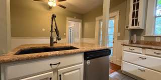 Charming 3 BR Home in Thornton Park - Quick Walk to Restaurants and Shops! Gallery 25
