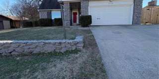 Fully remodeled 3 bed/2 bath home located in prime location just minutes from shopping, dining and everyday conveniences!!! Gallery 1