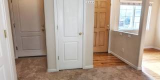 Large Townhome Gallery 9