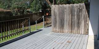 CONTEMPORARY URBAN CONDO NEAR DOWNTOWN Gallery 21