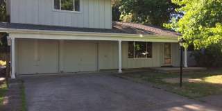 Spacious 4-Bedroom Home in Northwest Corvallis Spacious 4-Bedroom Home in Northwest Corvallis Gallery 1