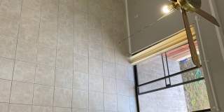 2 bedroom + loft, 2 bathroom townhome near UCF Gallery 24