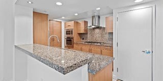 13650 Marina Pointe Drive Gallery 4