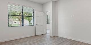 7704 Pacific Avenue Gallery 20