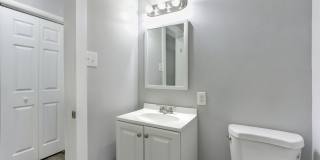 Large 3BR/2BA East Savannah House For Rent Gallery 15