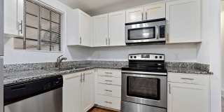 Updated 6 bedroom home is a must see!! Gallery 6