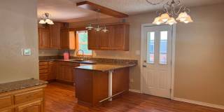 Pleasant Valley 5 Bedroom Gem with AC! Gallery 7