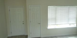 1202 W 11 Street Gallery 22