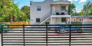 168 NW 32nd St Gallery 1