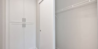 The Harlow Gallery 26