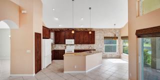 Amazing 4 Bedroom, 3 Bath home plus large 21'x11' loft located in Parkland Isles! Gallery 73