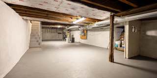 2106 MANTON Street Gallery 31