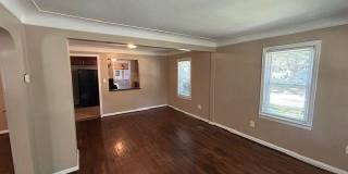21751 ROSLYN Road Gallery 4