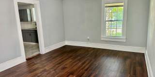 Wonderful Bungalow Just Renovated! Gallery 6