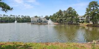 Linkhorn Bay Apartments Gallery 6