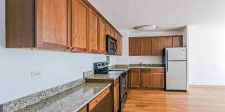 4447 N Rockwell Gallery 9