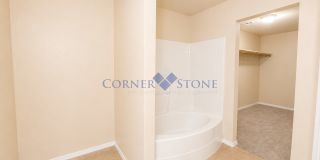 Large 4 Bedroom Home with Bonus Room! Large 4 Bedroom Home with Bonus Room! Gallery 21