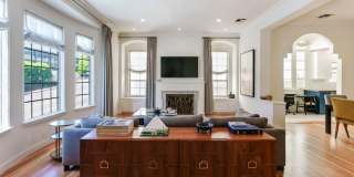 1014 N Doheny Dr Gallery 1