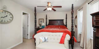 Room in 4 Bedroom Townhome at Sharon Rd W Room in 4 Bedroom Townhome at Sharon Rd W Gallery 23