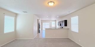 Beautiful 3-Bedroom Home in Tierra Oeste near Ladera/Unser. Refrigerated Air! Gallery 4