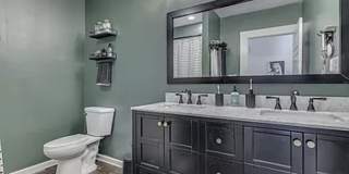 Updated 2BR Townhome | Bates-Hendricks | Steps to Fountain Square Gallery 24