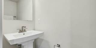 17414 SOUTHERN SHORES Drive Gallery 22