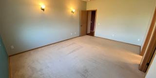 Large 3 Bed Home with Office, Fenced Yard, and Lawn Service! Gallery 27