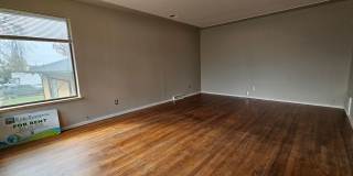 1134-1138 N Akron St Gallery 8