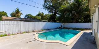 565 NE 160th Terrace, Miami, FL 33162 - 4340 Gallery 1