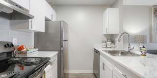 Retreat at Fitzsimons Gallery 10