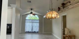 618 SE STREAMLET Avenue Gallery 14