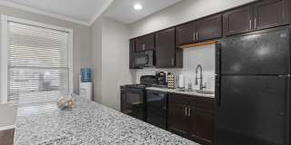 Encino Park Apartments Gallery 10