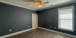 Beautiful 3 Bed 2 Bath Condo with Community Amenities Gallery 12