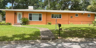 4 Bedroom/2 bath, very close to downtown Pensacola! Gallery 1