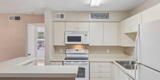1/1 Condo in Gated Lakefront Community of Altamonte Springs! Gallery 15