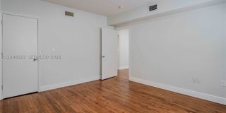 1011 Bay Dr Gallery 13