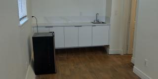 421 B St Gallery 1