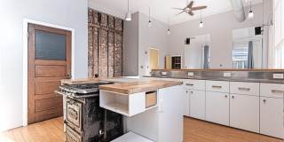 114 Main Street unit: 1A Gallery 12