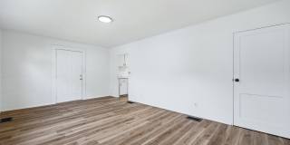 New 3 bedroom listing! Gallery 8