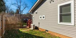 Modern Asheville Rental Gallery 19