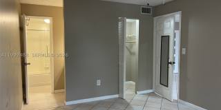 1250 LINCOLN RD Gallery 8