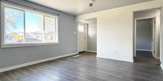 Cozy Rambler with Huge Yard! Gallery 3