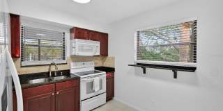 484 SANTA CRUZ PLACE NE Gallery 7