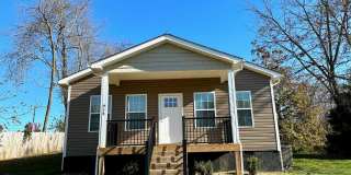 Beautifully renovated 2-bed/1-bath near Johnson City Country Club, Only $1550 per month Gallery 1