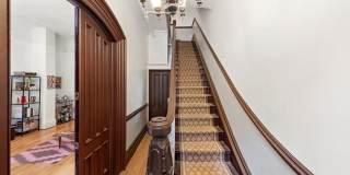 32 ST JAMES Place Gallery 4