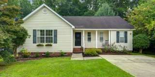 3 bedroom, 2 bathroom - Nestled on a beautiful cul-de-sac lot Gallery 1