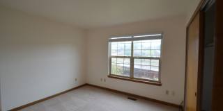 3 Bedroom Home Plus Office with AC Available Now! Gallery 11